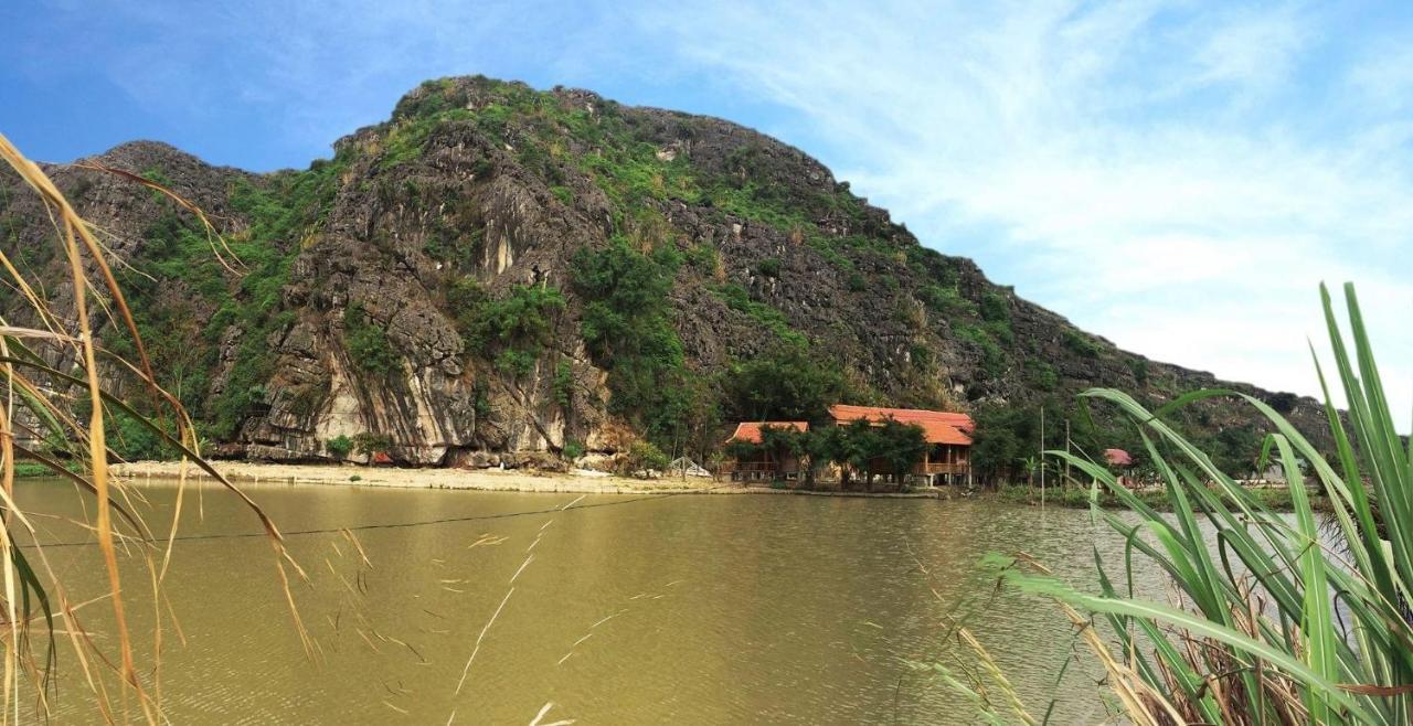 Отель Trang An Lim Garden Xuan Son Экстерьер фото