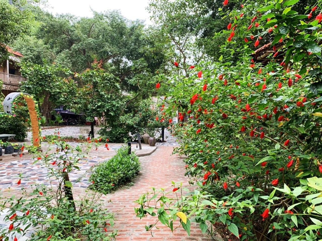 Отель Trang An Lim Garden Xuan Son Экстерьер фото